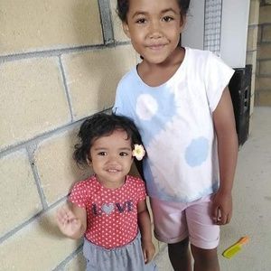 Meet your Posher, Loni